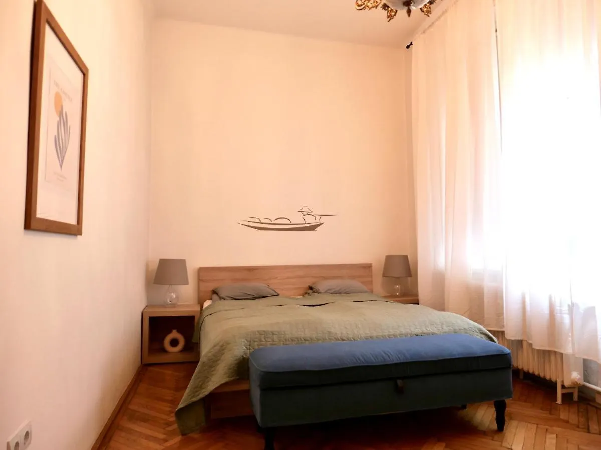 Contemporary City Apartment Vaci Utca Budapest Magyarország